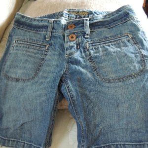 American Eagle denim shorts size 4